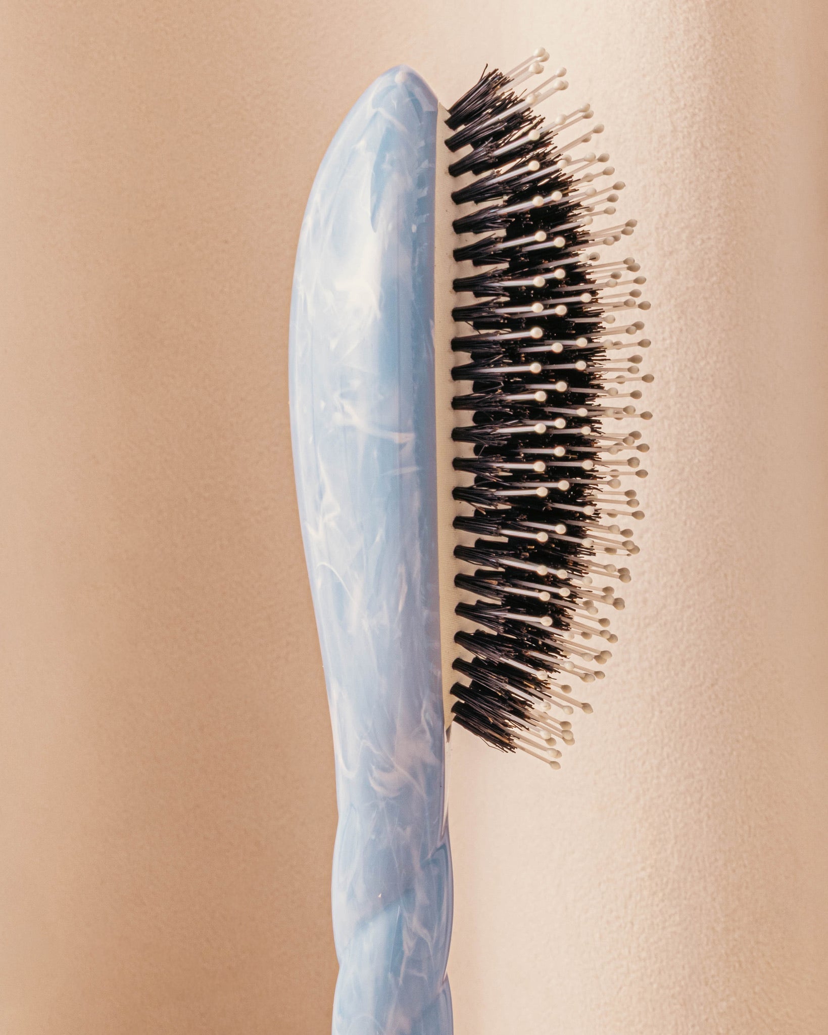 Roseanna x La Bonne Brosse N.03 La Brosse Cuir Chevelu Sensible l'Indispensable Douceur Salty Gelato Bleu
