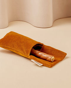 N.04 La Petite Brosse Démêlante & Massante La Miracle Terracotta