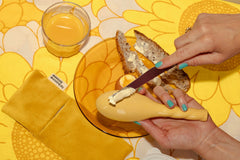 N.02 La Petite Brosse Démêlante & Soin l'Indispensable Jaune Safran