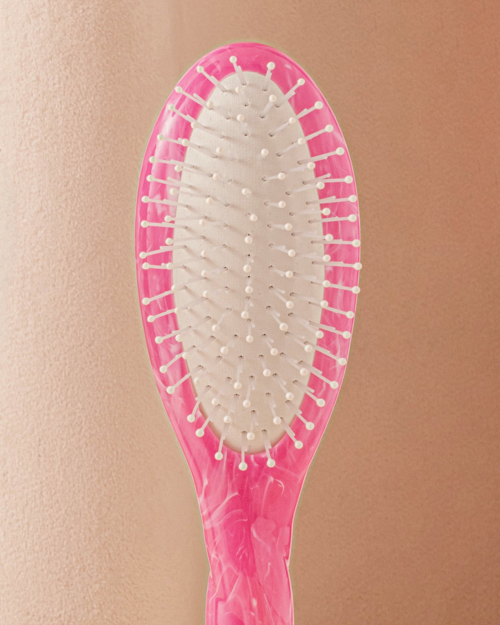 Roseanna x La Bonne Brosse N.04 La Petite Brosse Démêlante & Massante La Miracle Salty Gelato Rose